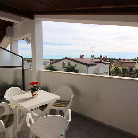 In Porec/istrien 10332 Apartamento *
